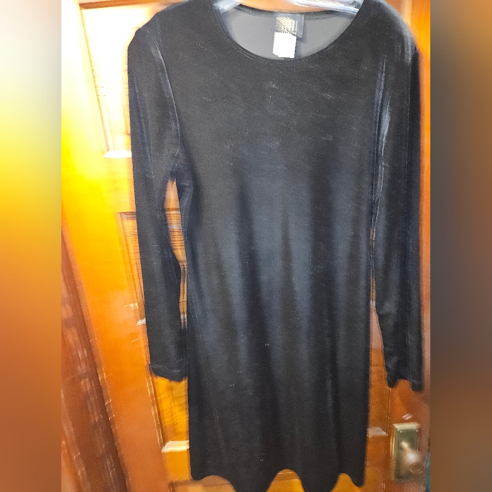 Teddi Classic Black Velvet Long Sleeve Dress